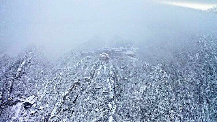 河南洛阳老居山