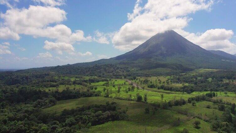 哥斯达黎加美丽的阿雷纳火山