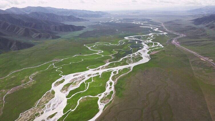 新疆独库公路边开都河