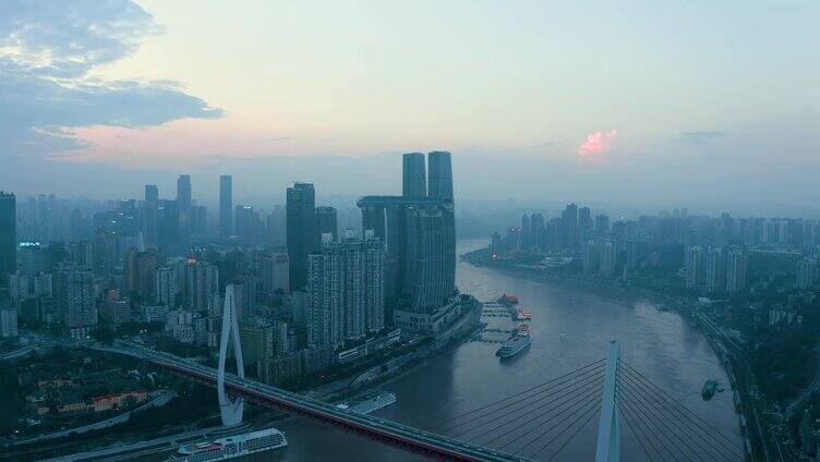 重庆朝天门来福士日景傍晚