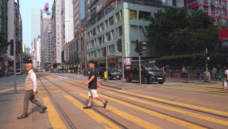 香港街道人来人往过马路视频