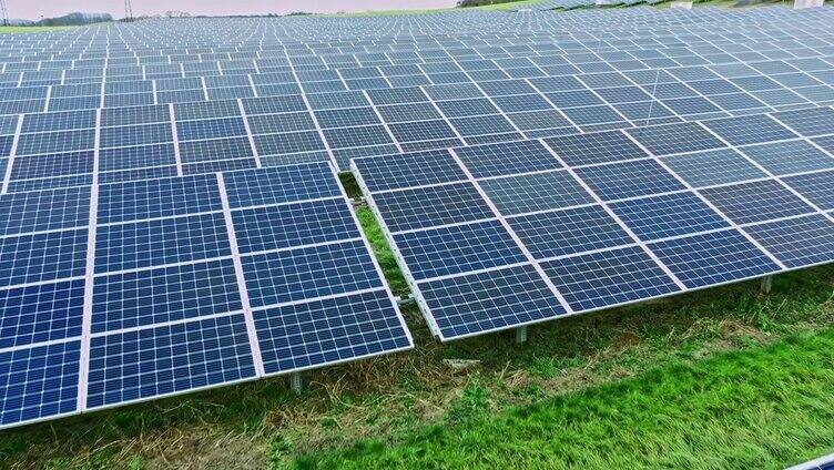 无人机的观点重复太阳能电池板在农村太阳能农场