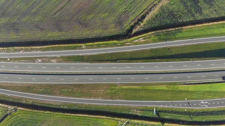 高速公路上汽车的运动