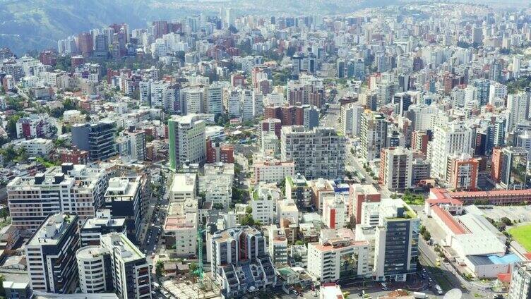 厄瓜多尔首都基多市景鸟瞰图