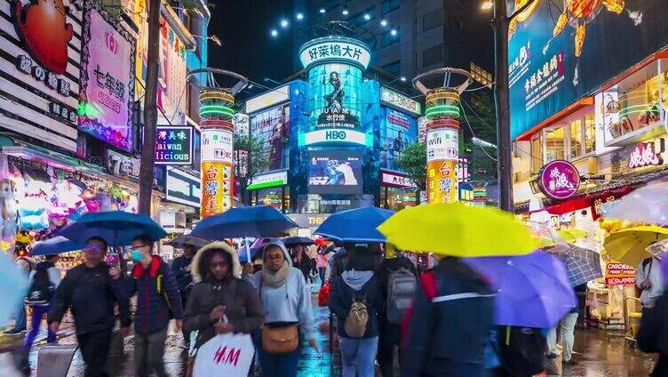 时光流逝西门夜市在购物街上