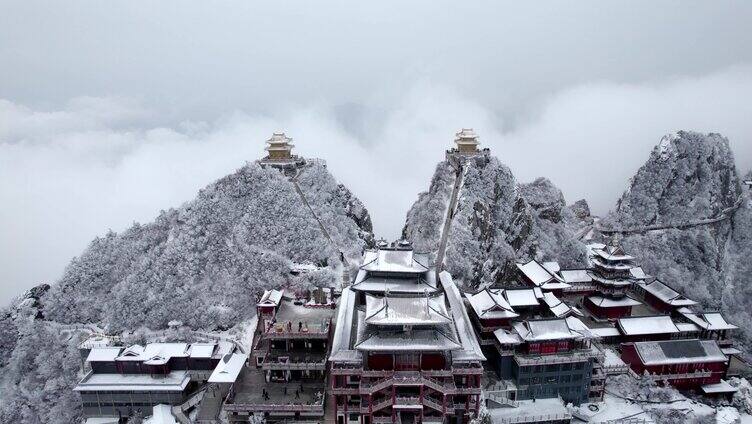 冬季老君山云海下的雪景（附log素材）