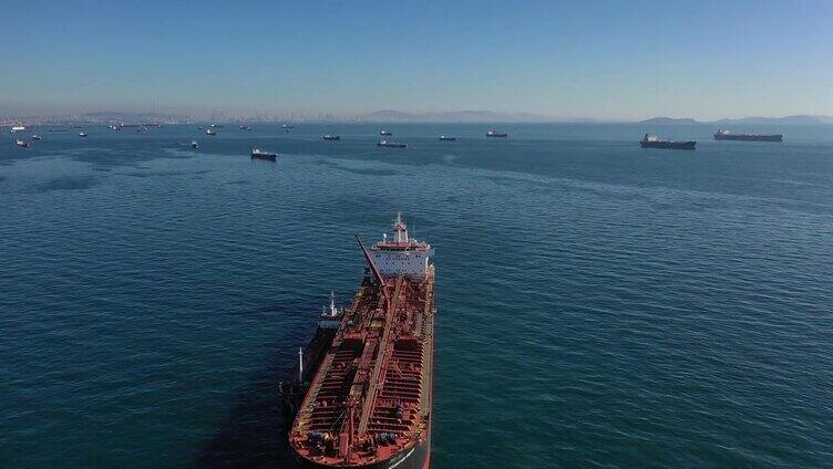 海上油轮的鸟瞰图
土耳其，İstanbul，船舶，原油，油轮，油轮
