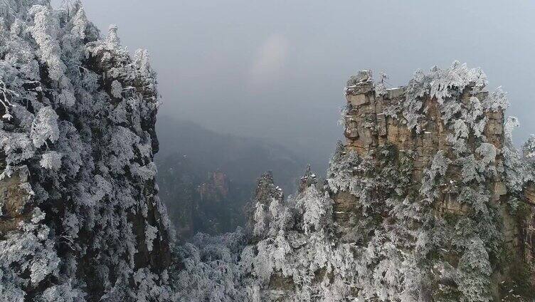 中国湖南省张家界下雪