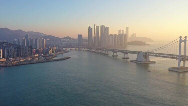 韩国釜山市美丽的空中风景和釜山的晨光