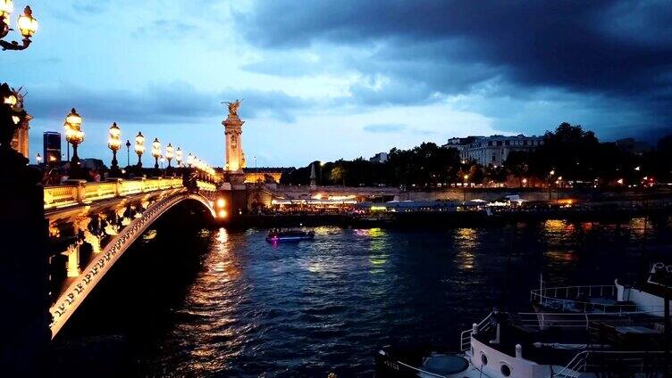 亚历山大三世桥，法国巴黎