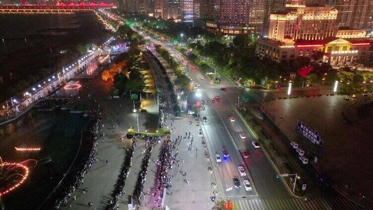 江西南昌红谷滩区秋水广场音乐喷泉夜晚夜景