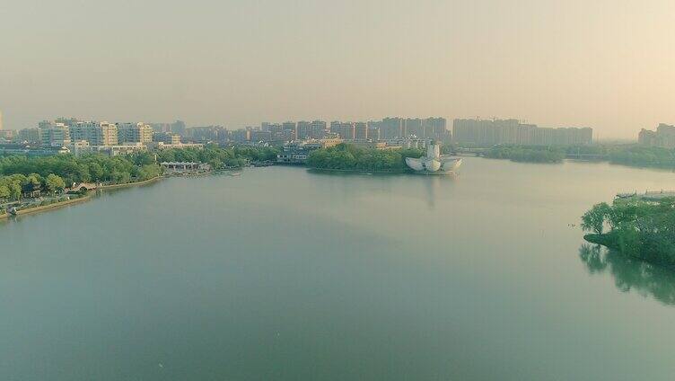 平湖报本寺金平湖夕阳航拍