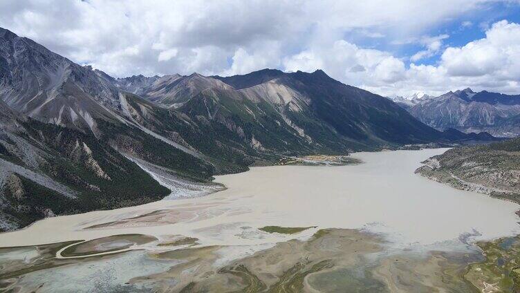 航拍西藏昌都八宿县然乌湖秋季初秋景象