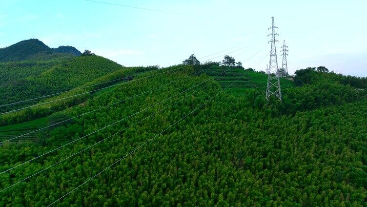 群山铁塔高压电线