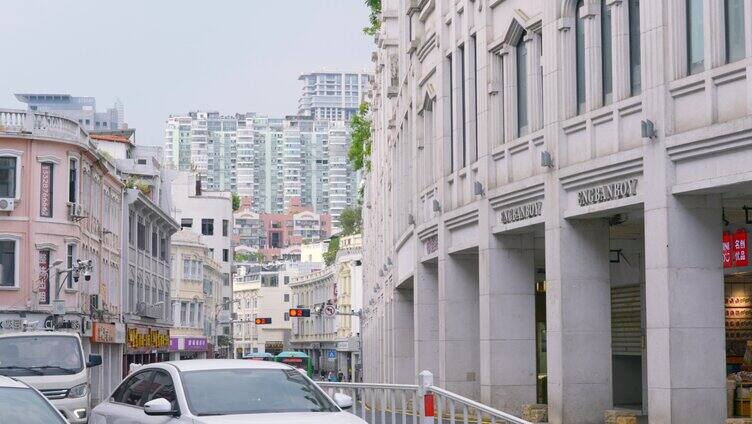 城市街道 车流 人流 厦门