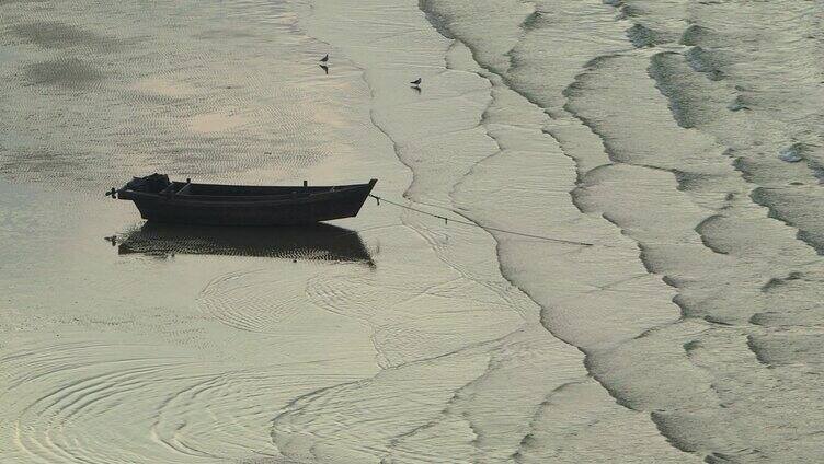 海边海浪沙滩