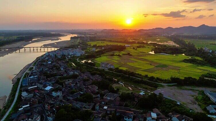 江西金溪：古镇夕照美