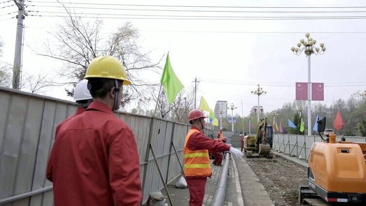 中国石油工人施工现场