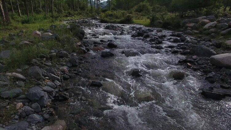 南山 蓝天 白云 溪水 麦田 