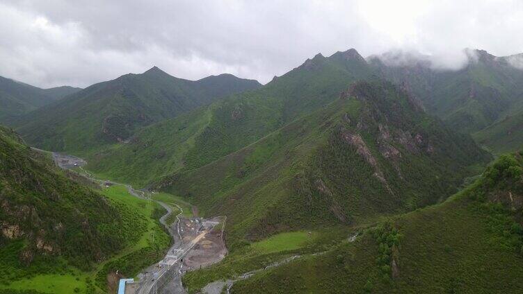 扎碾公路 青海 最美公路 旅游 森林 山