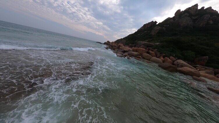 穿越机航拍4K海南三亚大海沙滩海边风景