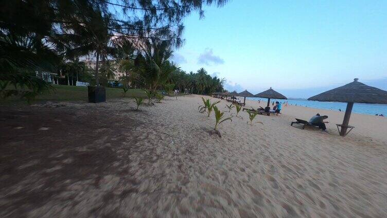 穿越机航拍4K海南三亚大海沙滩海边风景