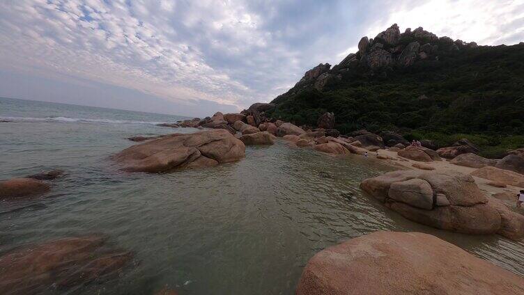 穿越机航拍4K海南三亚大海沙滩海边风景