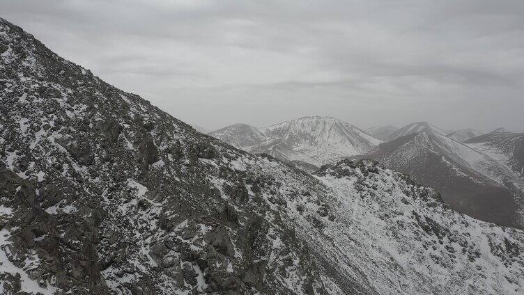 雪山 航拍 生态环境 乐都 4k航拍 青