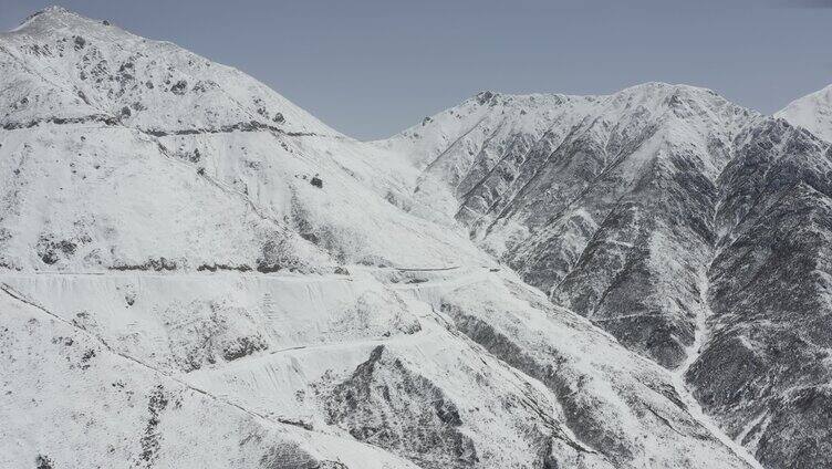 雪山 航拍 生态环境 乐都 4k航拍 青