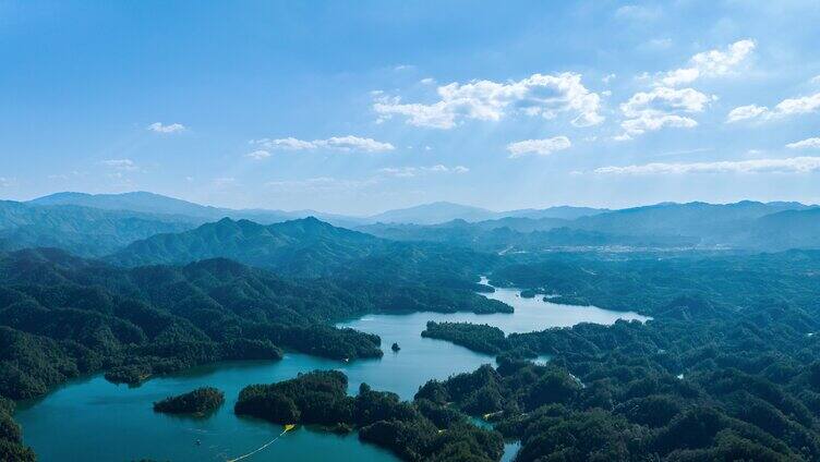 江西铜鼓天柱峰国家森林公园湖泊