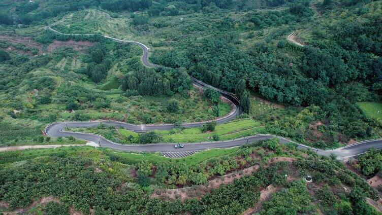 九女峰山路跟车航拍 山 车 山路 驾驶