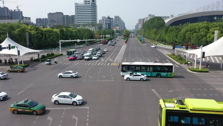 监控视角城市路口