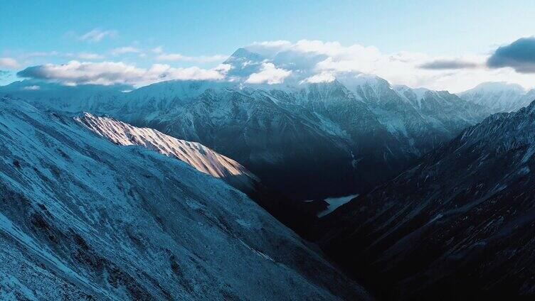 贡嘎日照金山日出