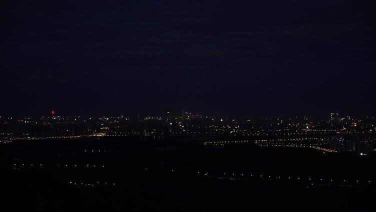 从北京西山俯瞰北京城市夜景