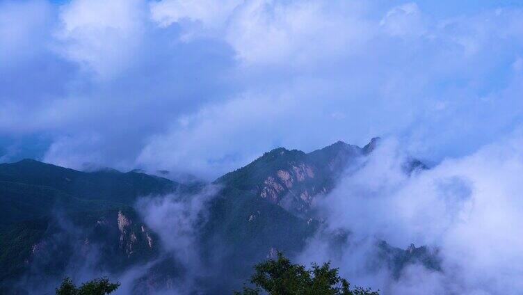 唯美大气群山叠嶂云雾缭绕风景  4K素材