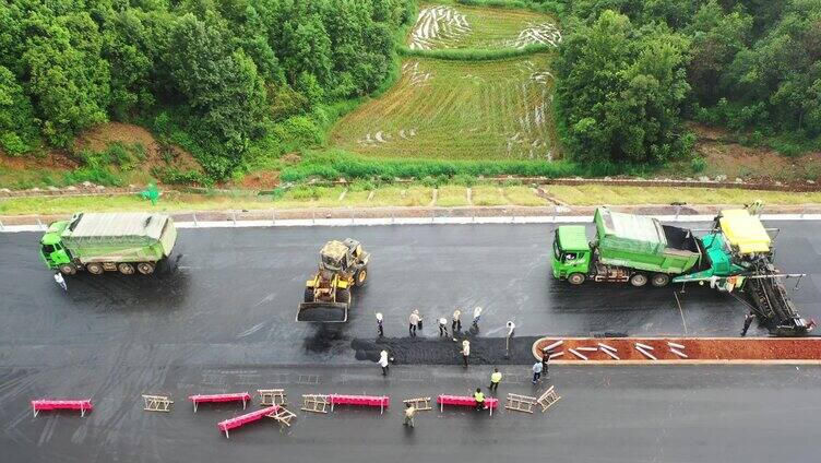 江西金溪：高速公路建设