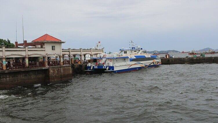 广东珠海 海边船只渔船