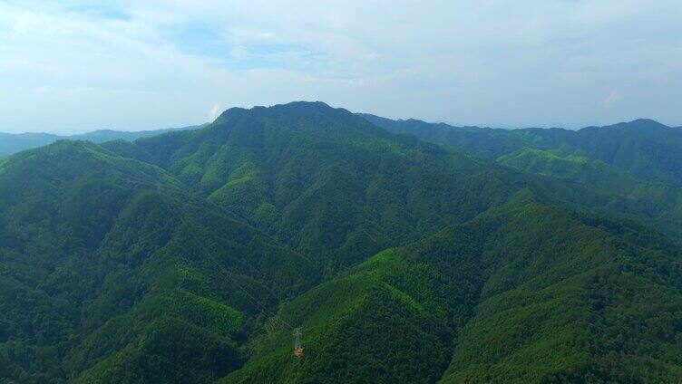 群山 蓝天 航拍