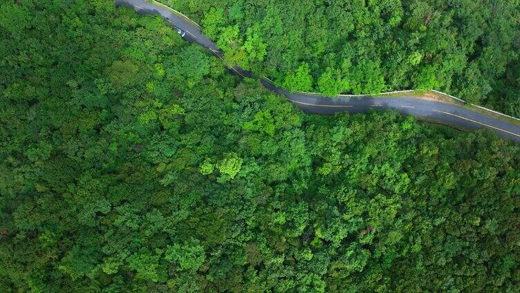 山里 公路 云雾 航拍