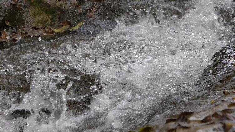 山东枣庄 山亭龙床水库 流水 小溪 水面