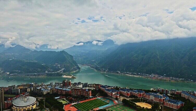 长江三峡云层