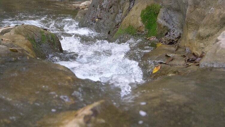 山东枣庄 山亭龙床水库 流水 小溪 水面