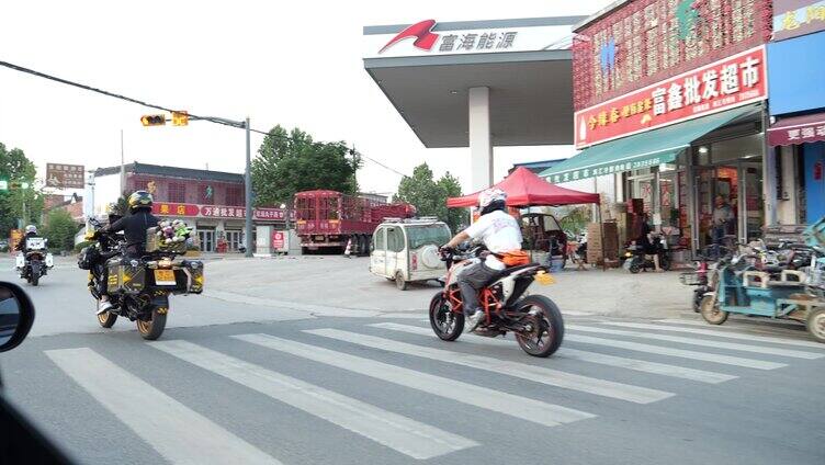 机车 摩托车 炸街 摩托车队 骑机车 骑