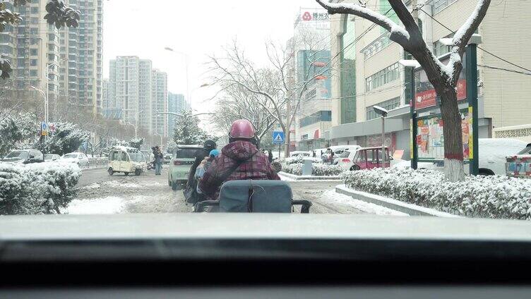 雪天行车 安全驾驶 降温 冬天下雪 温度