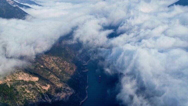 长江三峡巫峡云海