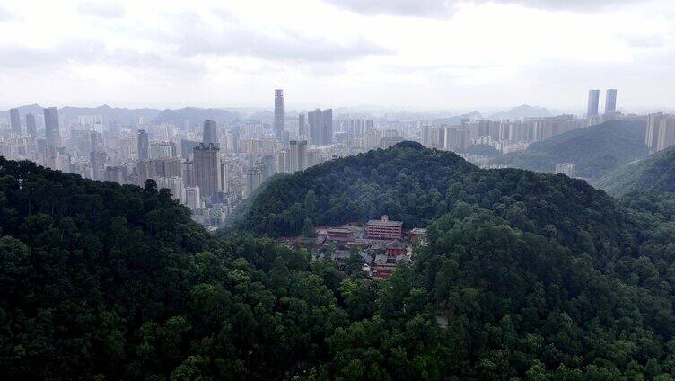 贵州城市高楼 大山