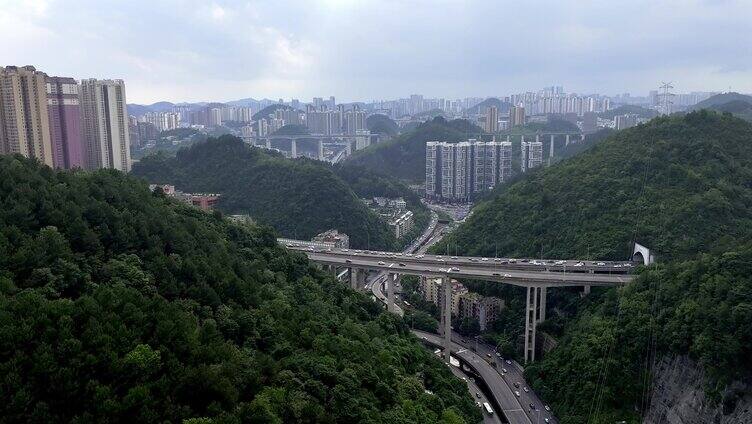 贵州城市 车流 隧道