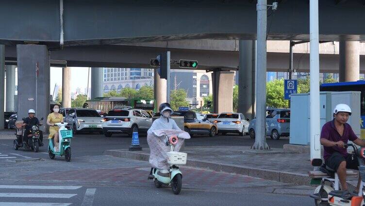 车流  等红绿灯 车辆 汽车 人流 