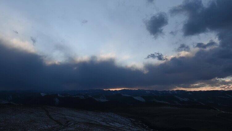 高原风光雪山蓝天白云飘过延时素材