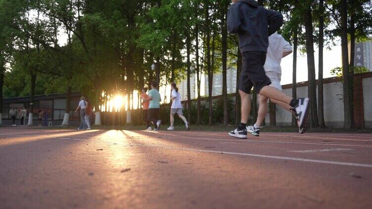 夕阳夜跑特写镜头